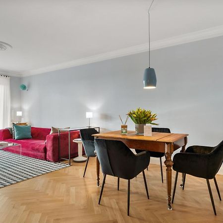 Cls Zentrale City-Wohnung In Hamburg Mit E-Laden Und Tiefgarage, Grosser Balkon, Blick Ueber Hamburg, Parkplatz, Cafe Im Haus, Bushaltestelle Direkt Gegenueber, Flex Check In Εξωτερικό φωτογραφία