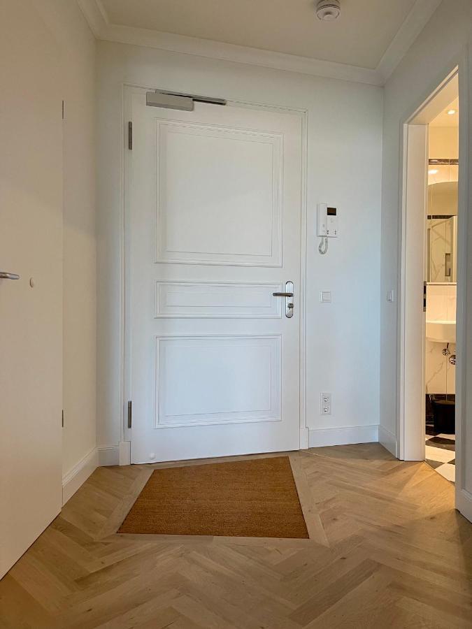 Cls Zentrale City-Wohnung In Hamburg Mit E-Laden Und Tiefgarage, Grosser Balkon, Blick Ueber Hamburg, Parkplatz, Cafe Im Haus, Bushaltestelle Direkt Gegenueber, Flex Check In Εξωτερικό φωτογραφία