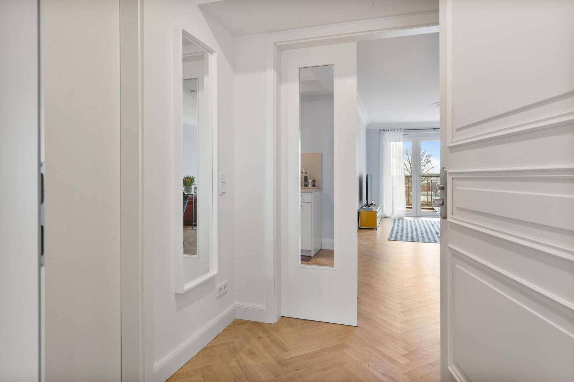 Cls Zentrale City-Wohnung In Hamburg Mit E-Laden Und Tiefgarage, Grosser Balkon, Blick Ueber Hamburg, Parkplatz, Cafe Im Haus, Bushaltestelle Direkt Gegenueber, Flex Check In Εξωτερικό φωτογραφία
