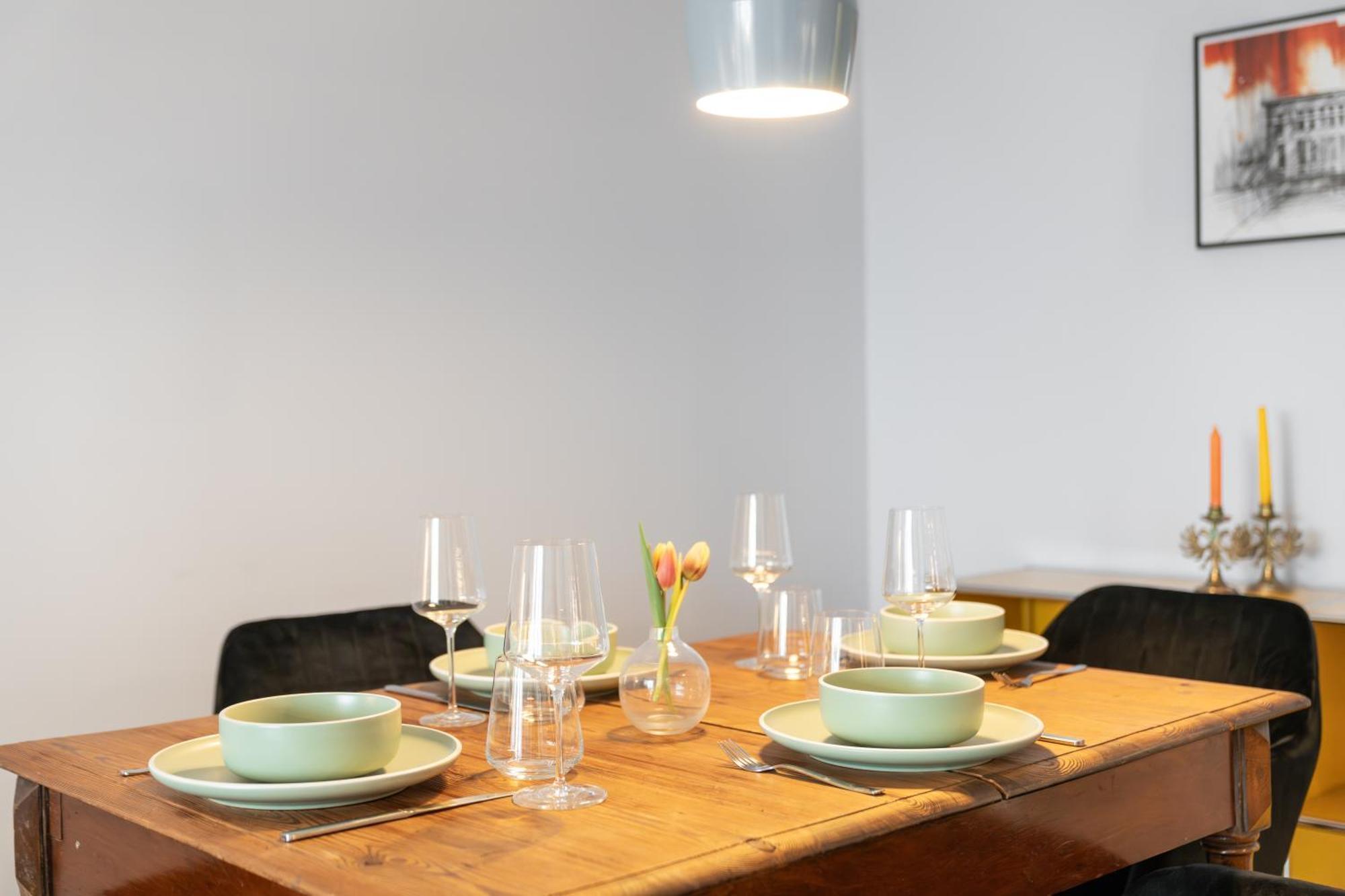 Cls Zentrale City-Wohnung In Hamburg Mit E-Laden Und Tiefgarage, Grosser Balkon, Blick Ueber Hamburg, Parkplatz, Cafe Im Haus, Bushaltestelle Direkt Gegenueber, Flex Check In Εξωτερικό φωτογραφία