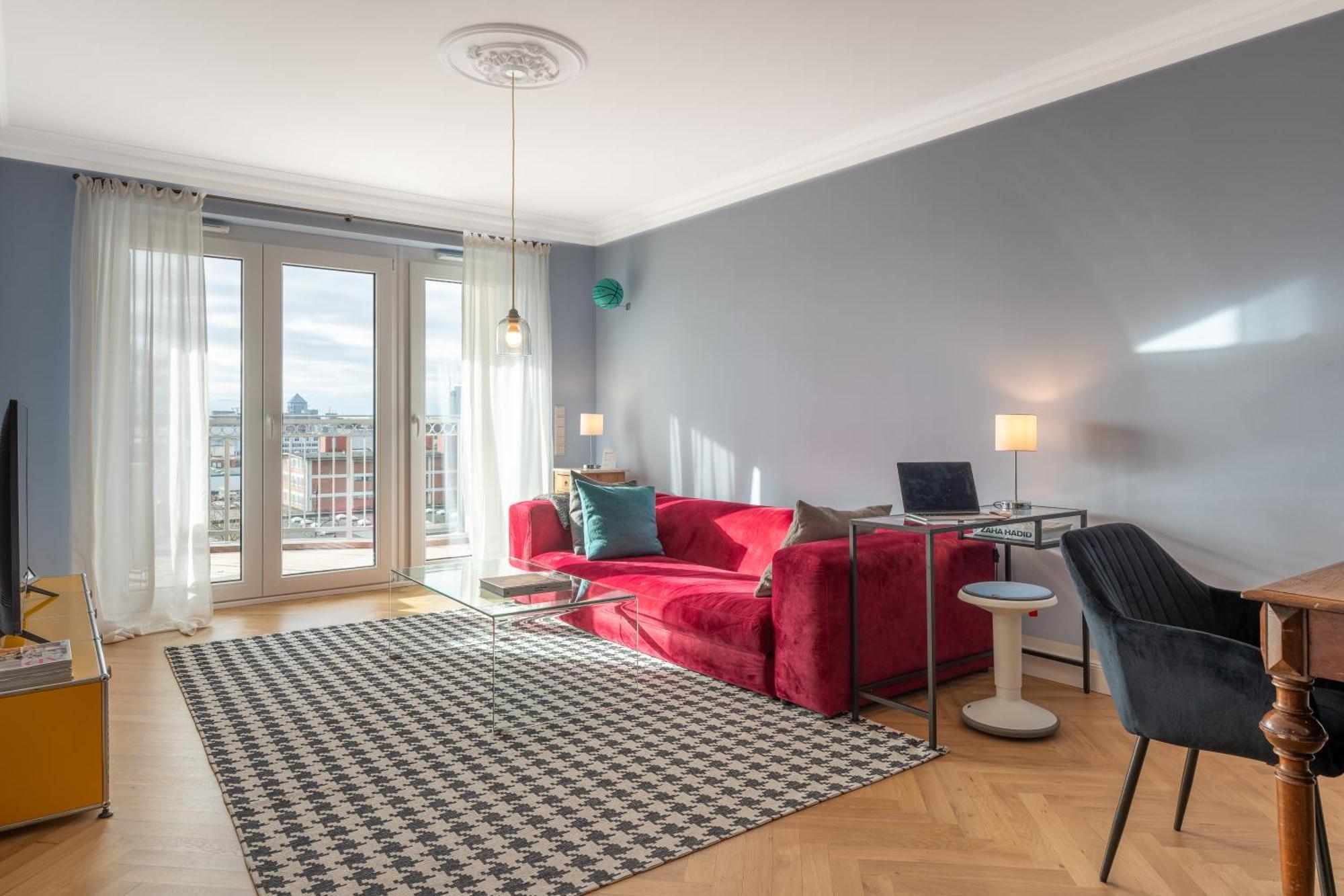 Cls Zentrale City-Wohnung In Hamburg Mit E-Laden Und Tiefgarage, Grosser Balkon, Blick Ueber Hamburg, Parkplatz, Cafe Im Haus, Bushaltestelle Direkt Gegenueber, Flex Check In Εξωτερικό φωτογραφία